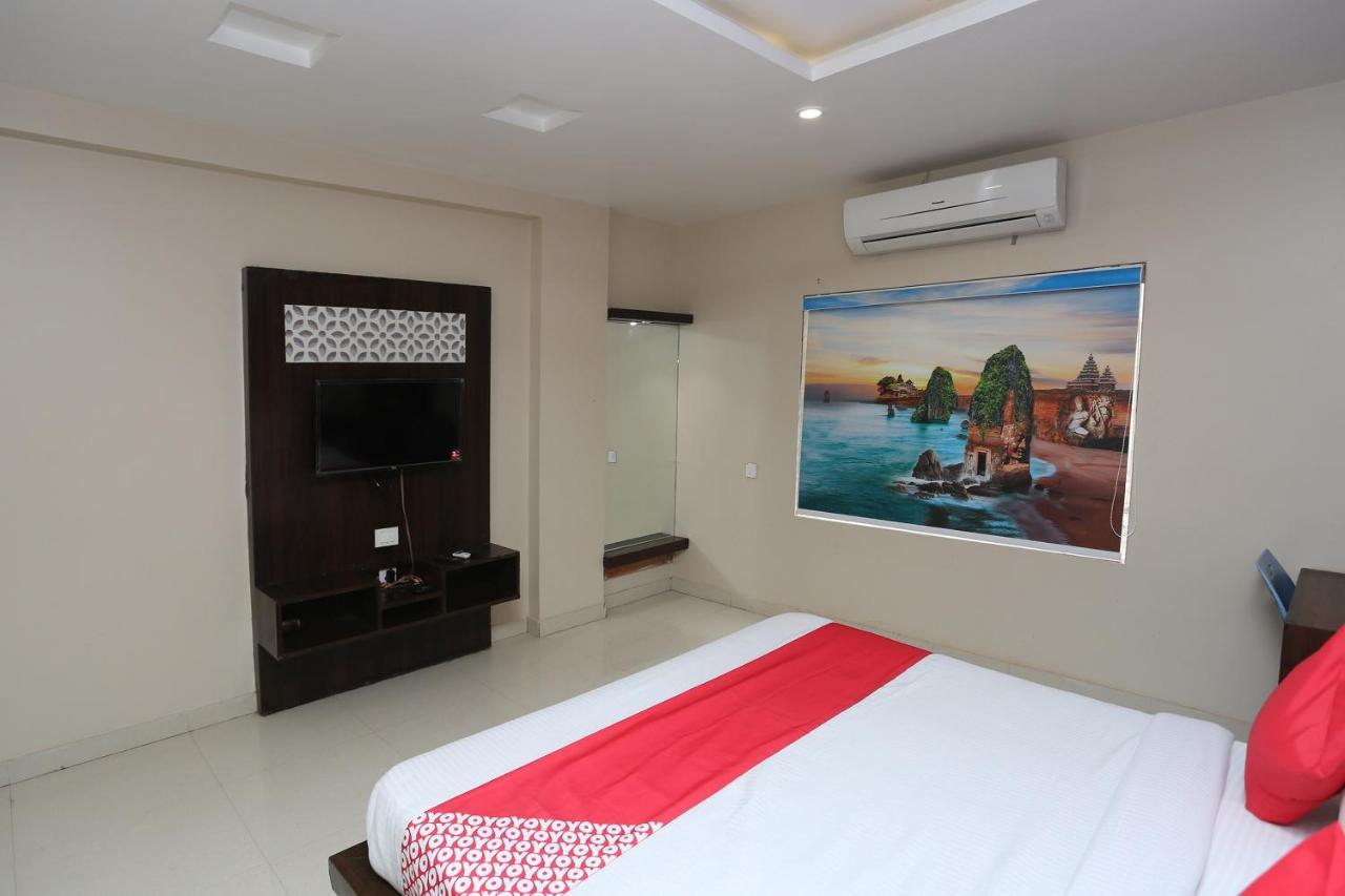 Oyo Flagship 43897 Redstone Hotel Gwalior Exterior foto