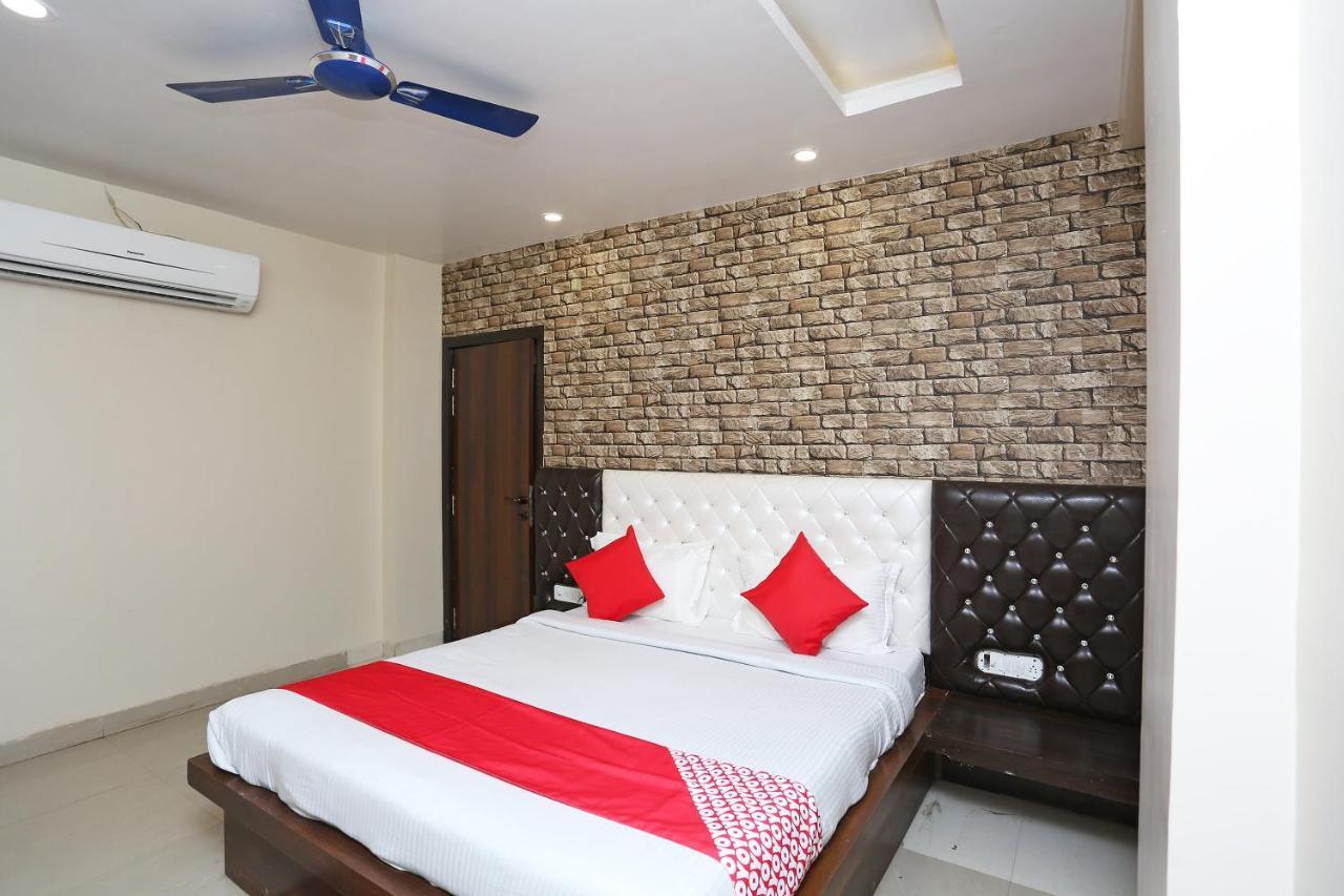 Oyo Flagship 43897 Redstone Hotel Gwalior Exterior foto